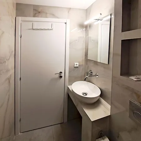 Tassos-despina アパートホテル ペフコホリ